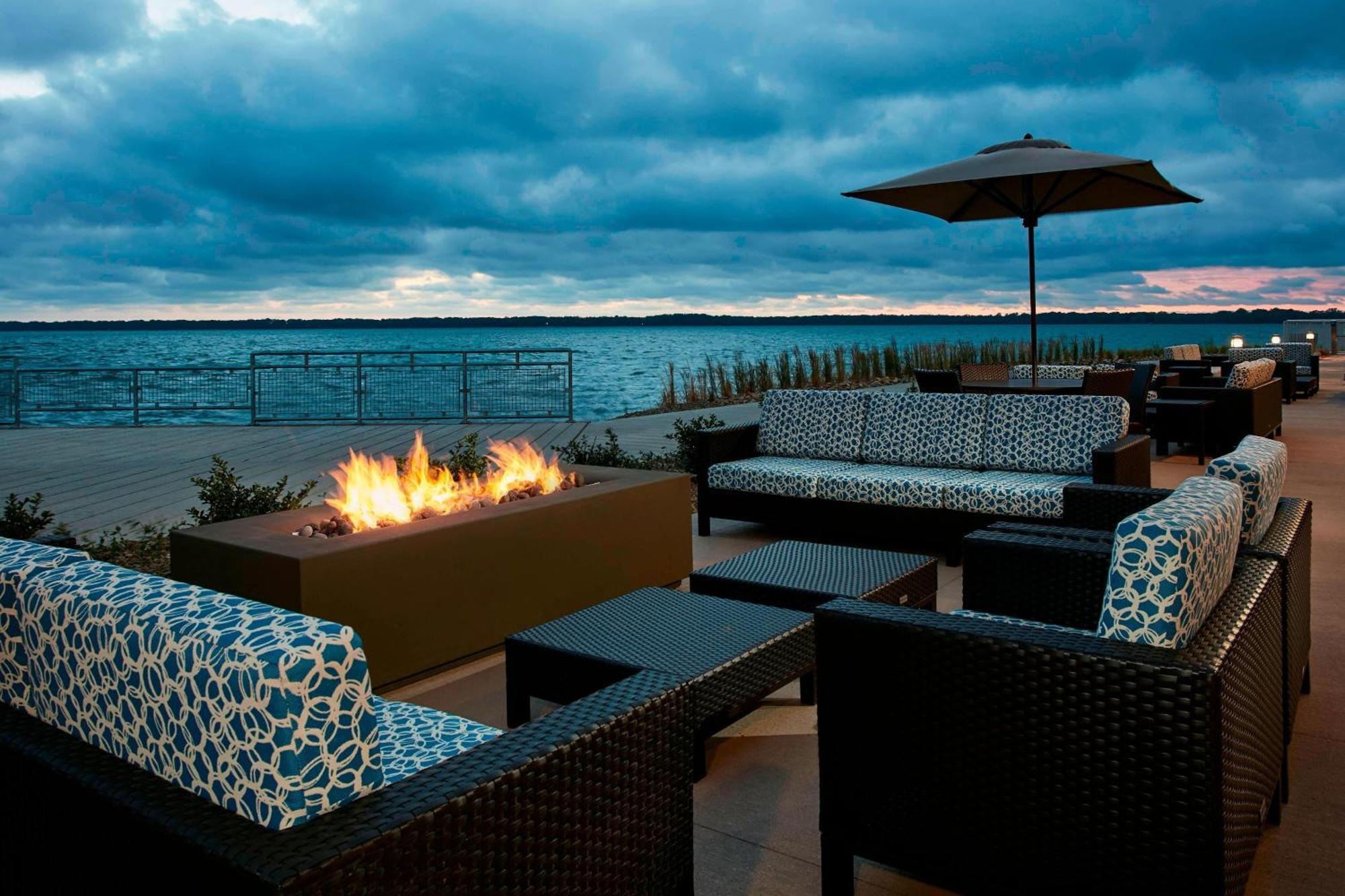 Hotel Courtyard By Marriott Erie Bayfront Exterior foto