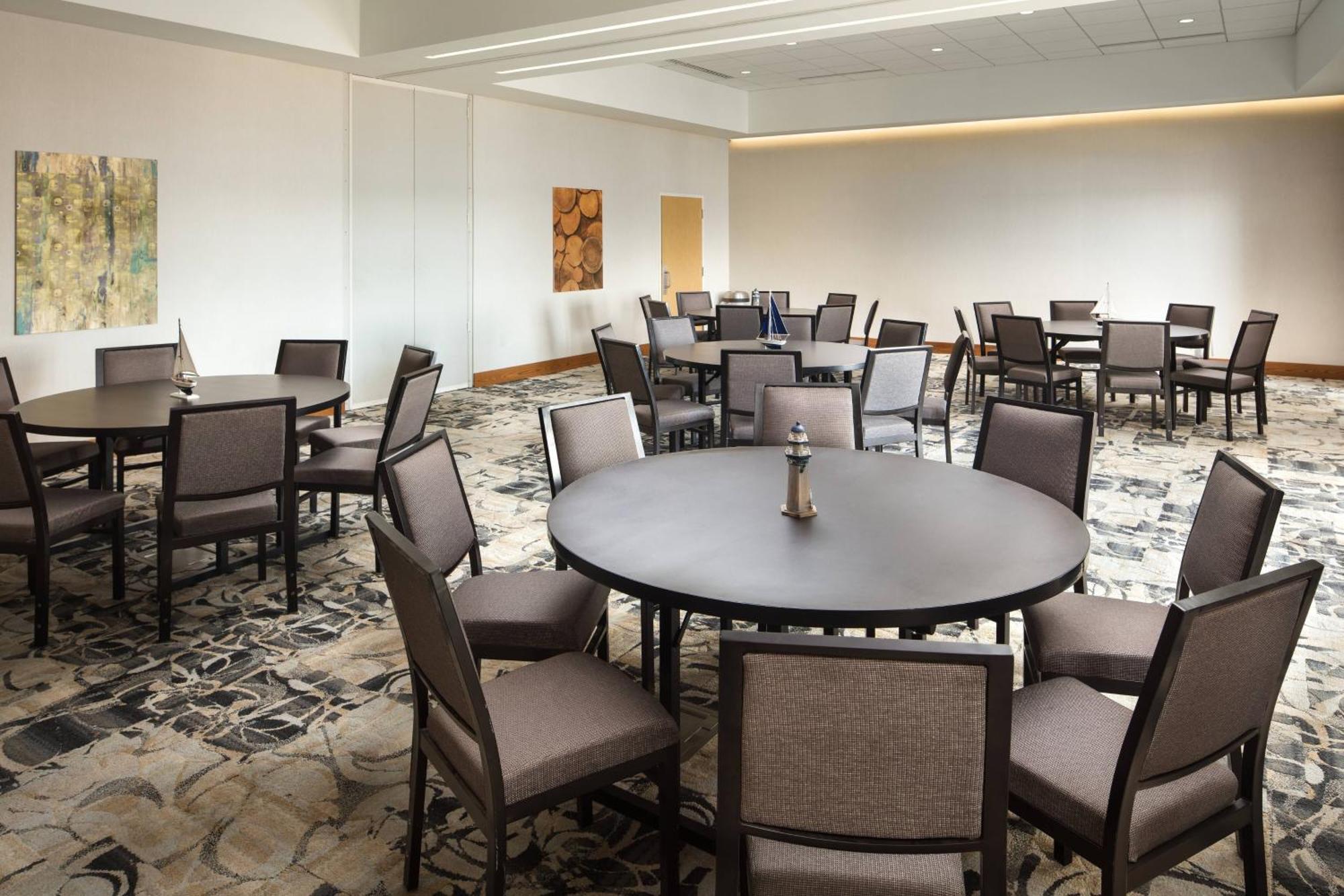Hotel Courtyard By Marriott Erie Bayfront Exterior foto