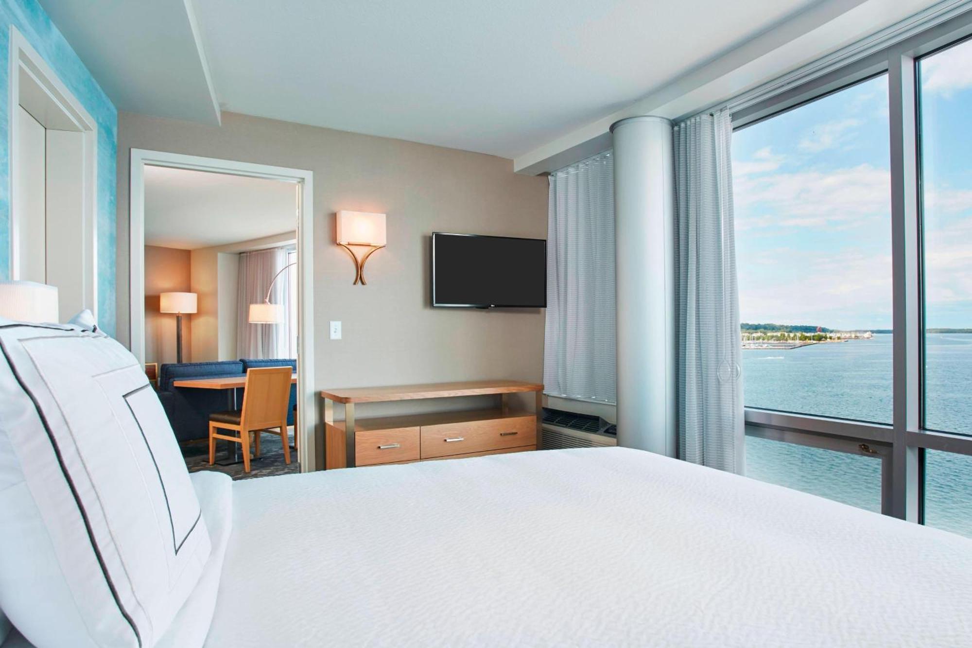 Hotel Courtyard By Marriott Erie Bayfront Exterior foto