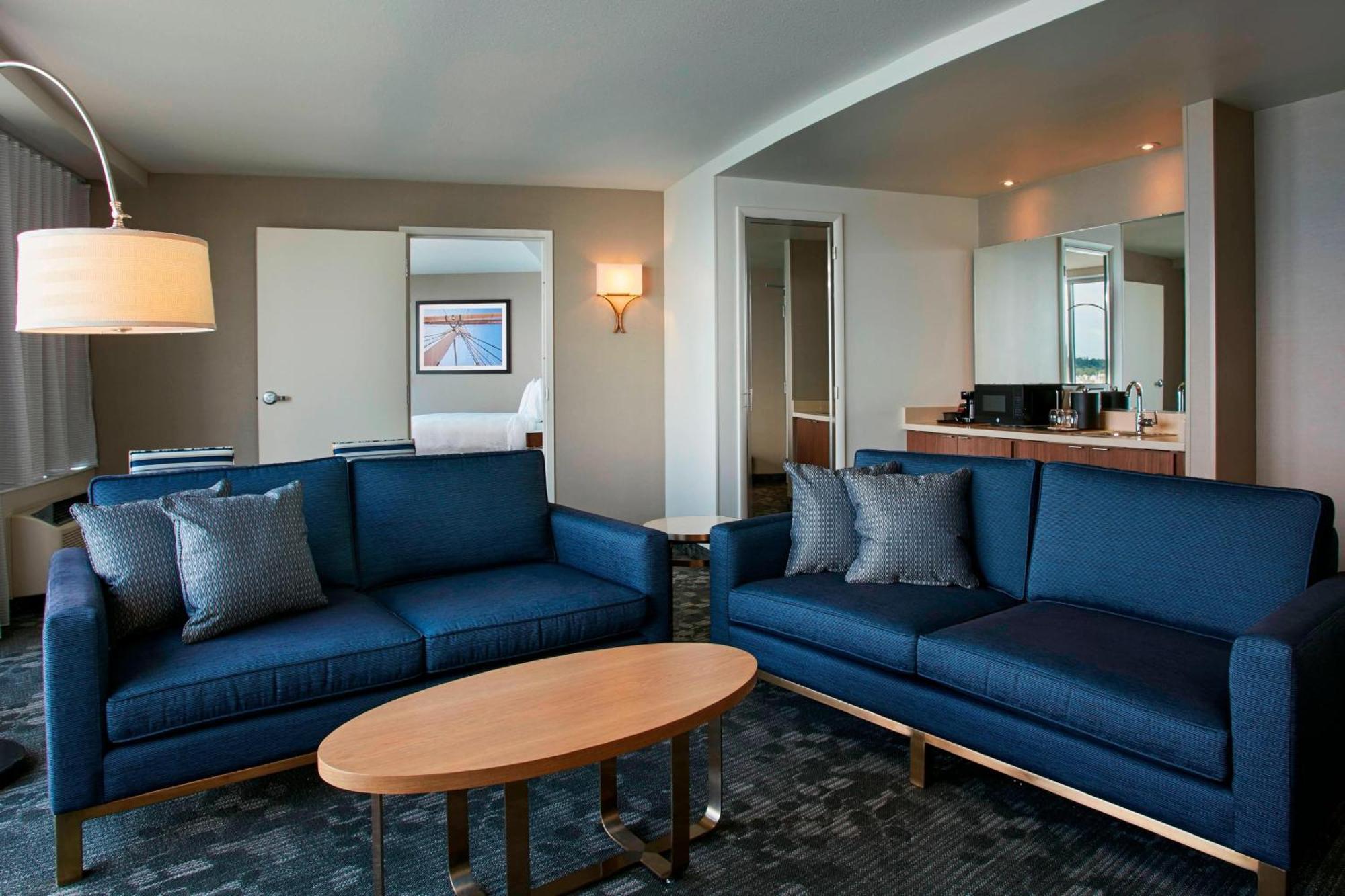 Hotel Courtyard By Marriott Erie Bayfront Exterior foto